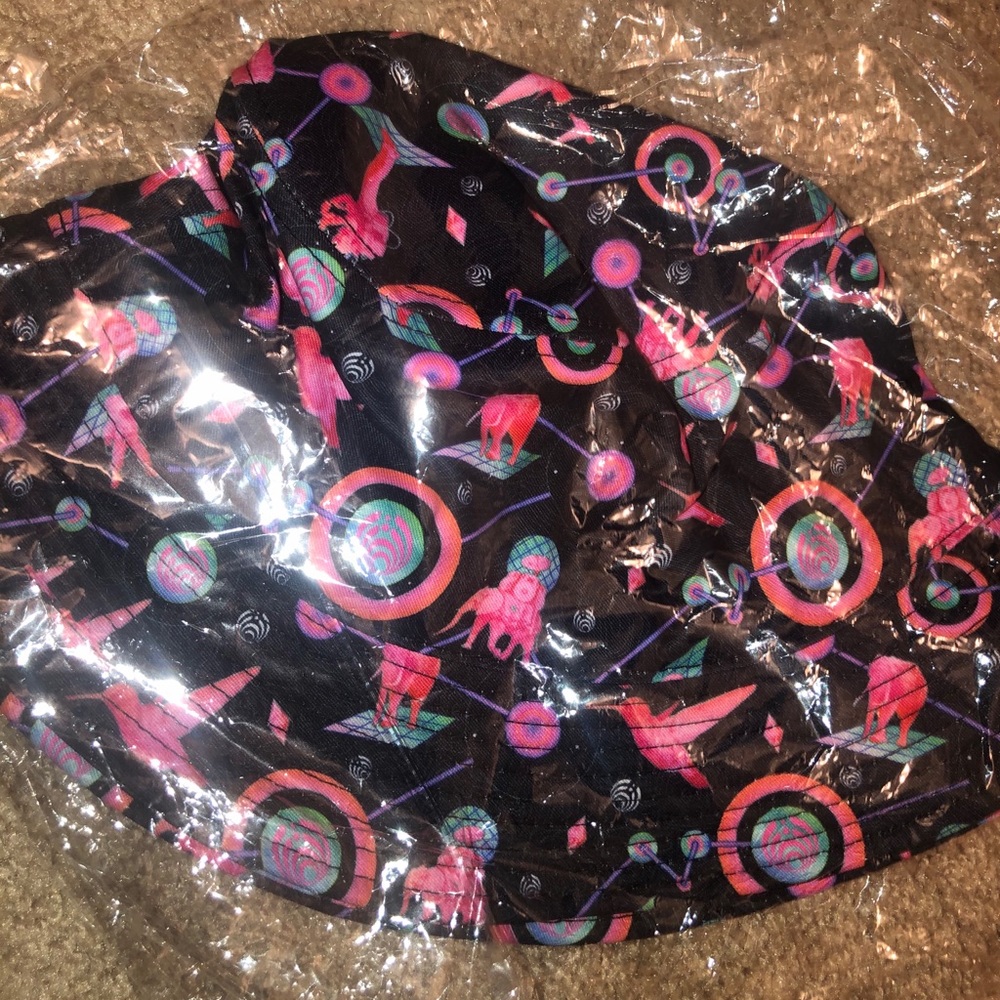 Bassnectar bucket hat